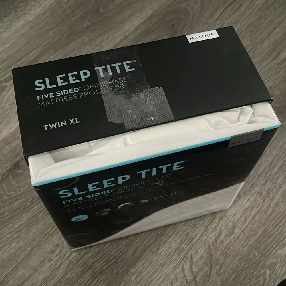 TWIN XL size mattress protector Sleep Tite Open Box Malouf